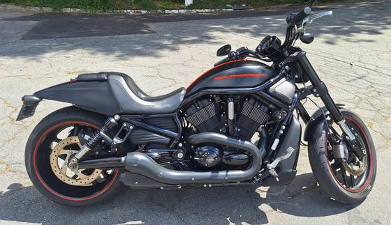HARLEY-DAVIDSON NIGHT ROD SPECIAL 